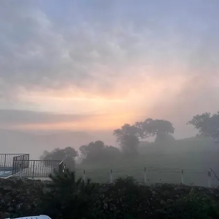 Сasa de vacaciones Casa Cortijo En Dehesa Sierra Leon *